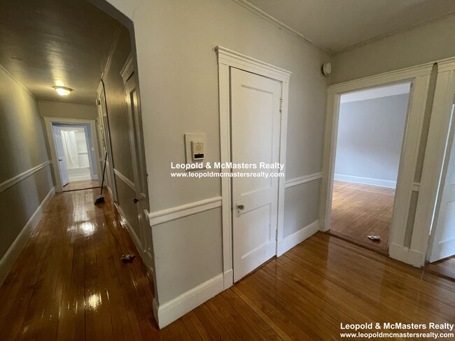 Photo - 142 Davis Ave Unit 6