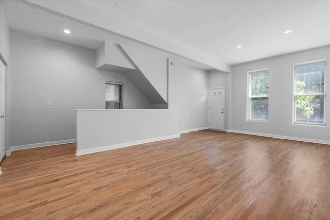 Photo - 858 N Paulina St Apartment Unit 1