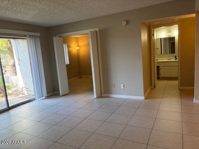 Photo - 4444 E Paradise Village Pkwy N Unidad 129