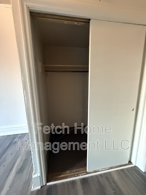 Photo - 347 S George St