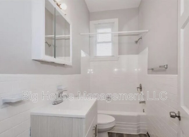 Photo - 3407 Elgin Ave