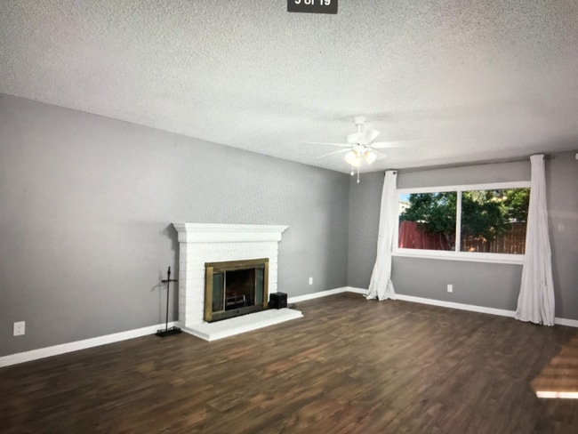 Photo - 1330 N Winery Ave