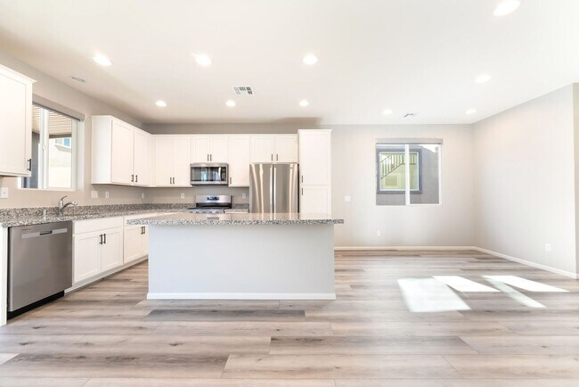 Photo - GORGEOUS BRAND NEW 3 BEDROOM HIGHLY UPGRAD...