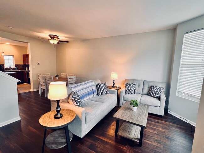 Photo - 4148 Strawbridge Ct