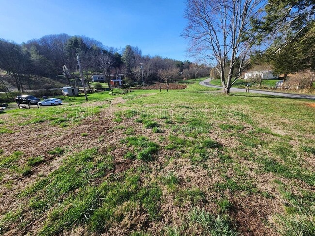 Photo - 102 Indian Camp Branch Rd