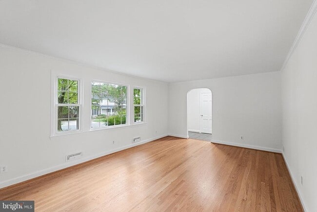5625 Ogden Rd