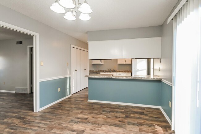 Photo - 4332 Thistleway Dr