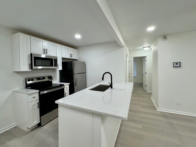 Kitchen 2 - 52 Johnson Rd NW