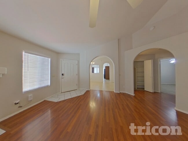 Photo - 1938 E Wagoner Rd