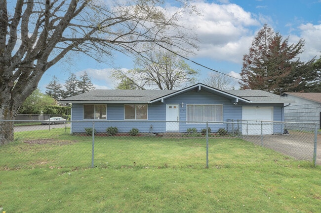 Building Photo - 2641 SE 168th Ave