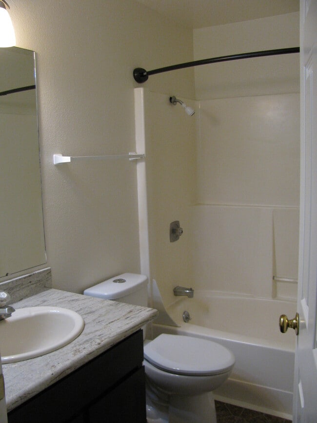 Photo - 14713 132nd Ave E Unit A