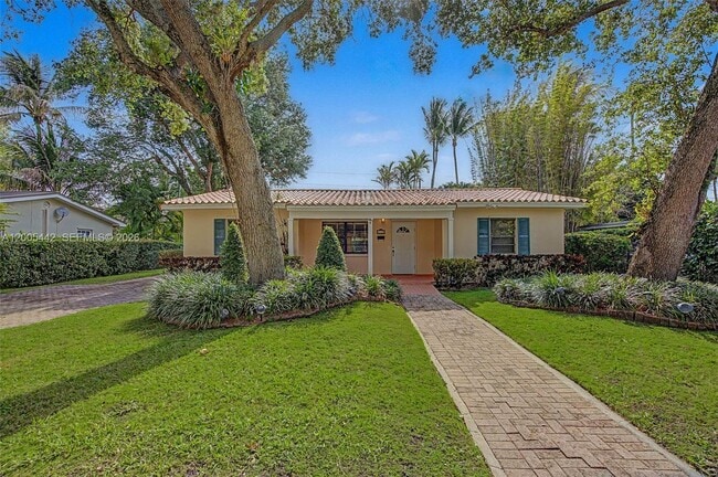 Building Photo - 8115 SW 63rd Pl