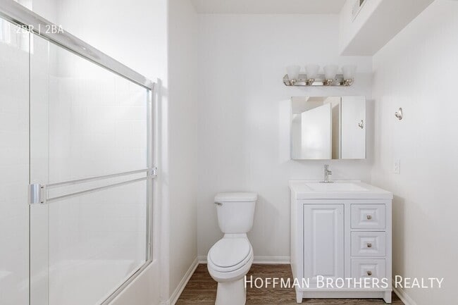 Photo - 251 Robinson St Unit 207