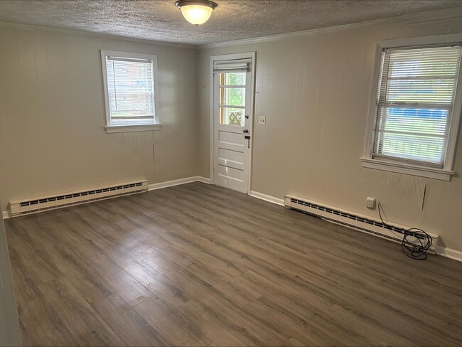 Photo - 215 Palatine Ave