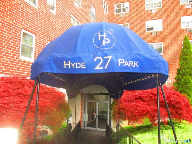 Photo - 27 Northill St Unit 6P