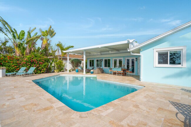 Photo - 2910 Alton Dr