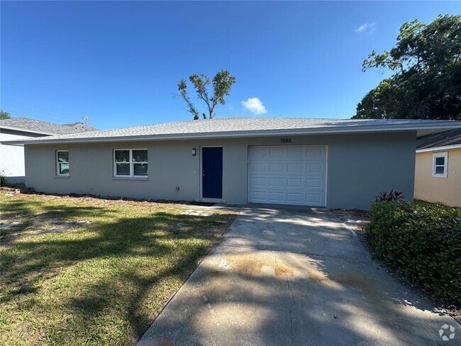 Building Photo - 1585 Jasmine Way Rental