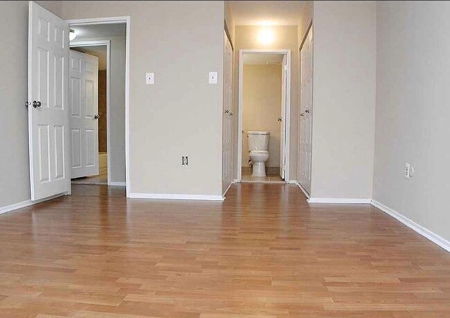 Photo - 217 James Ct