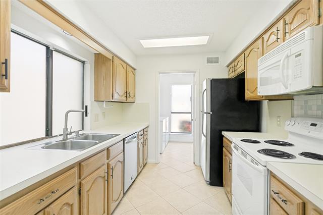 Photo - 2200 W Park Blvd Unit 3703