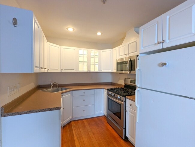 Photo - 7 Locke St Unit 1