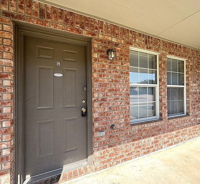 Photo - 314 Creek St Unidad C