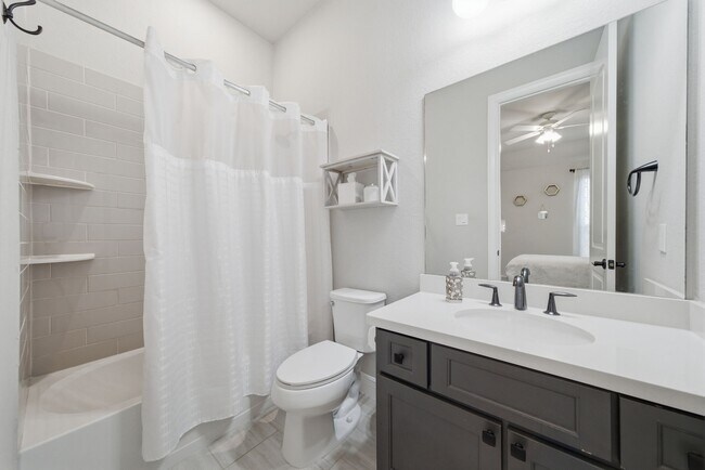 Photo - 28014 Woodland Bend Way