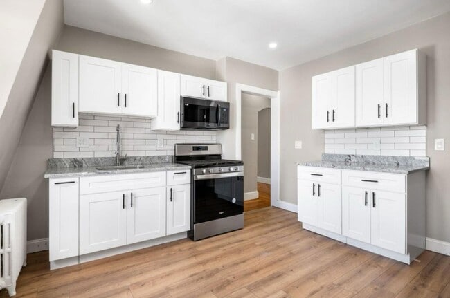 Photo - 501 Warren St Unit 6