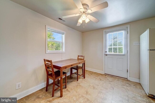 Photo - 4813 Catharpin Rd