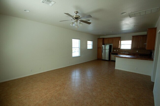 Photo - 5100 Caswell Ave Unit B