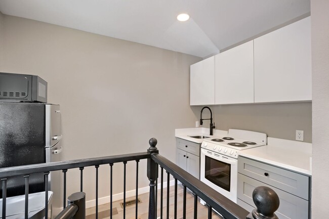 Photo - HISTORIC 2 BED/1 BATH HOME IN OLD TOWN LOUISVILLE: Available Now!