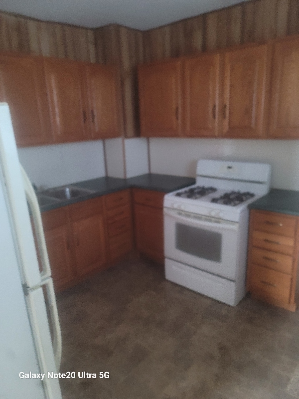 Photo - 59 Suffield Ave Unit Lower