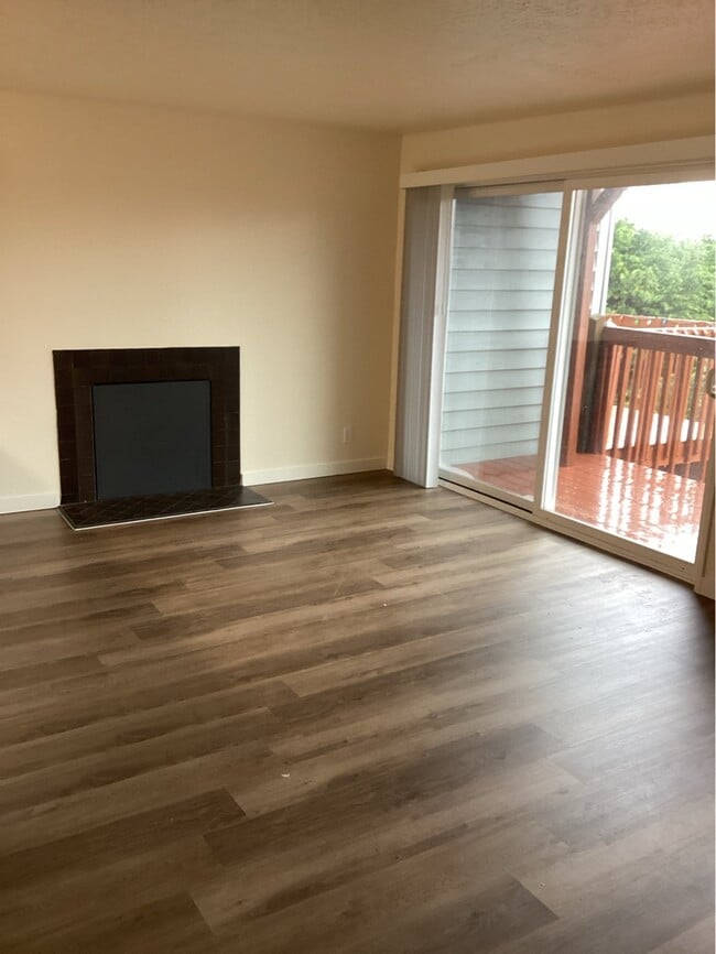 Photo - 326 SW 12th St