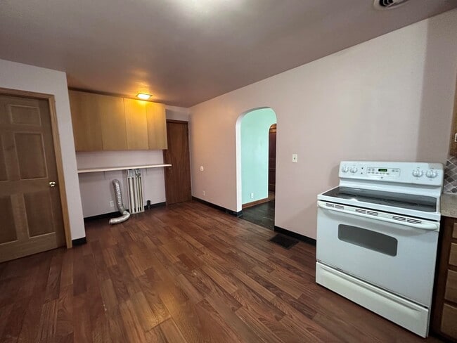 Photo - 101 Buchanan-