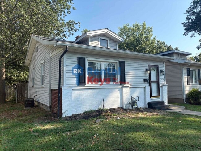 Photo - Two Bedroom House | Detached Garage
