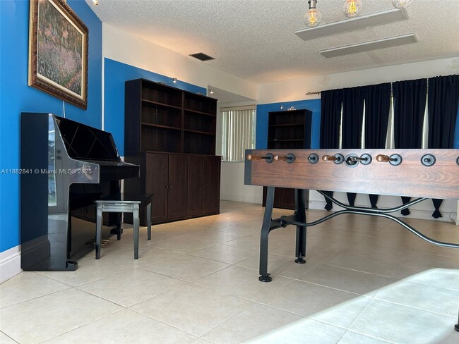 Photo - 4871 SW 103rd Ave