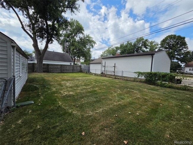 Photo - 1031 Arthur Ave