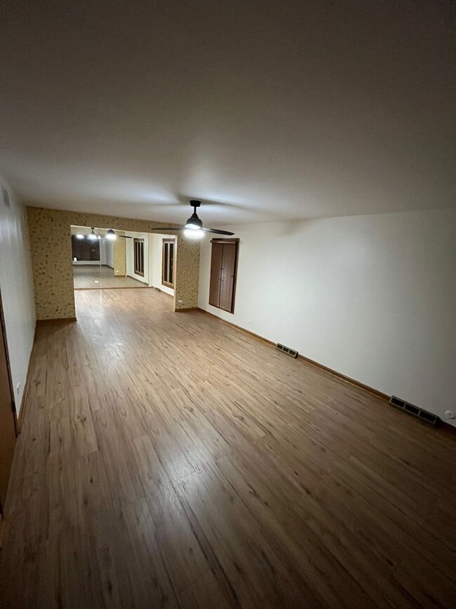 Photo - 711 N Northwest Hwy Unit 2