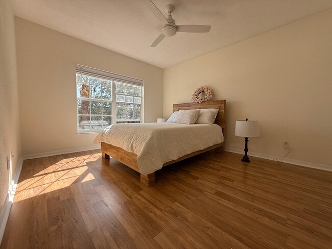 Photo - 19325 Water Oak Drive Unidad 205