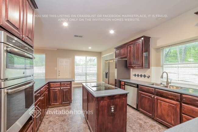 Photo - 6517 Forest Park Dr