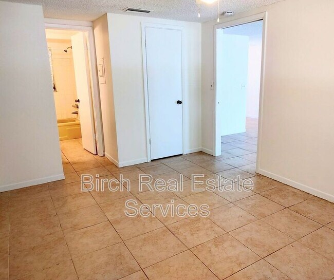 Photo - 6839 Forest Ave