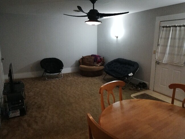 Photo - 101 E 12th St Unidad #2