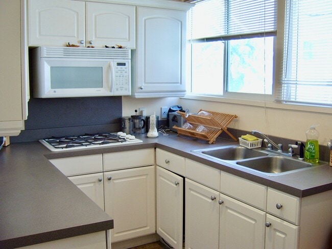 Photo - 235 Bonair St Unit 0
