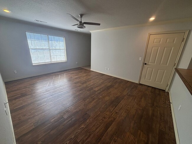 Photo - 50-52 S Ray Unidad RAY 52-1