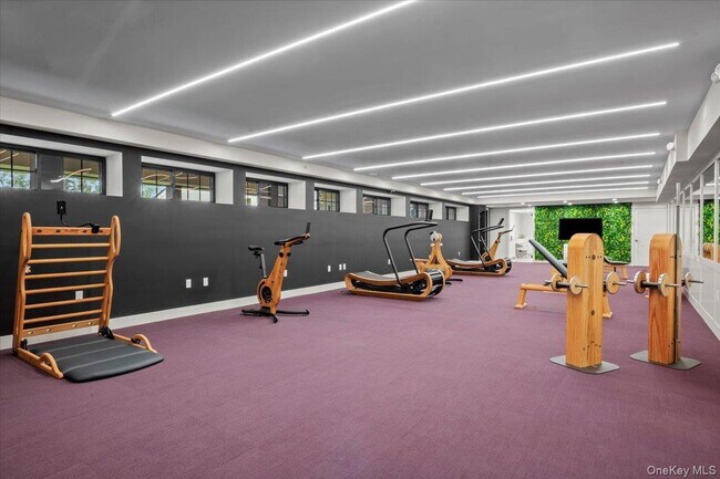 Photo - 1188 King St Unit 102