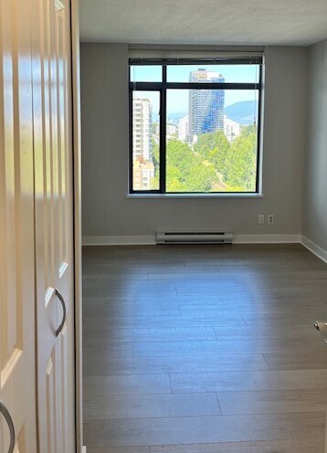 3660 Vanness Av Unit Circa 15