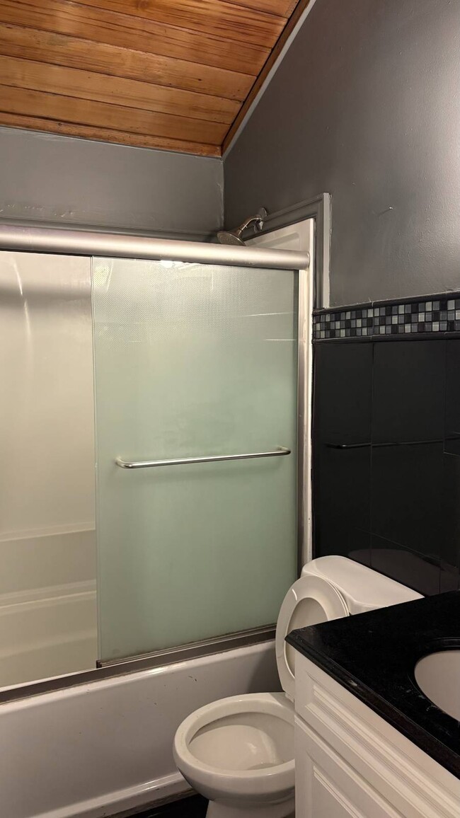 Photo - 28 McGaw Ave