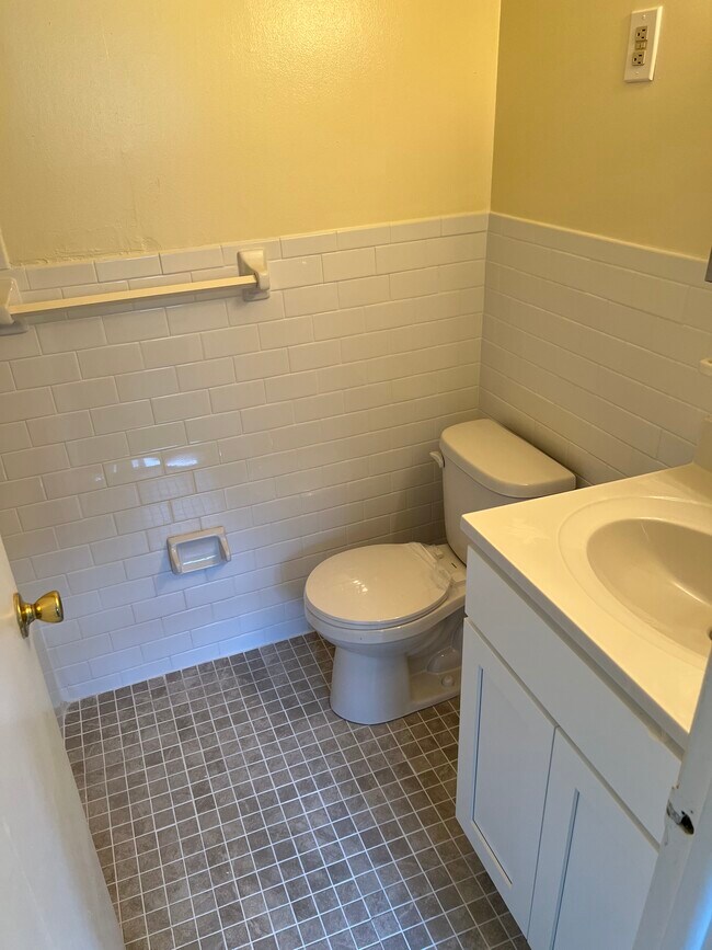 Photo - Belmont Village Apartments