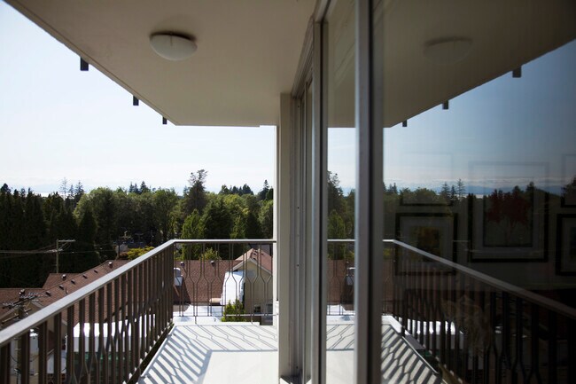 Photo - Starlight Towers