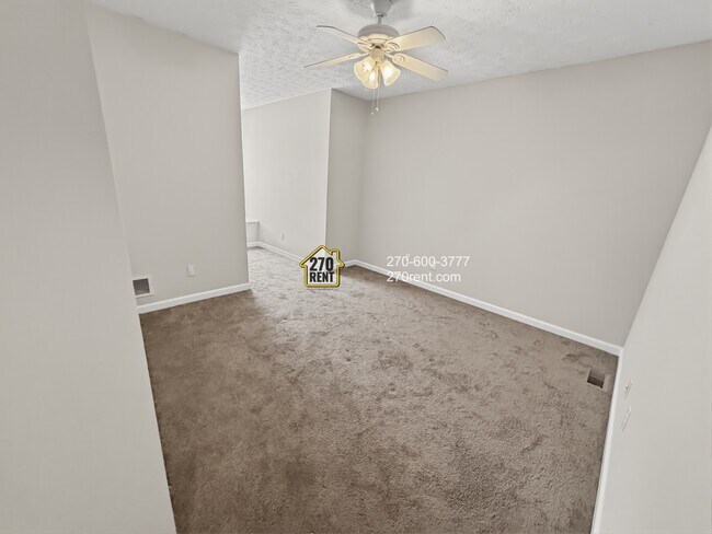 Photo - 140 Twin Lakes Dr