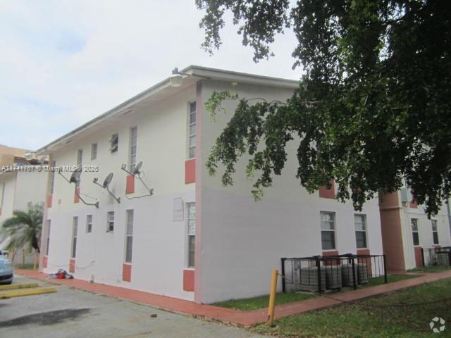 Building Photo - 1525 NW 19th Terrace Unit 19 Rental